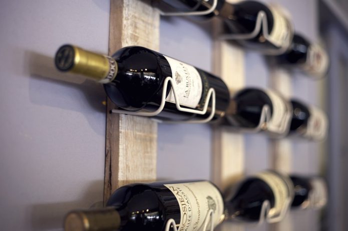 Storing wine on wall