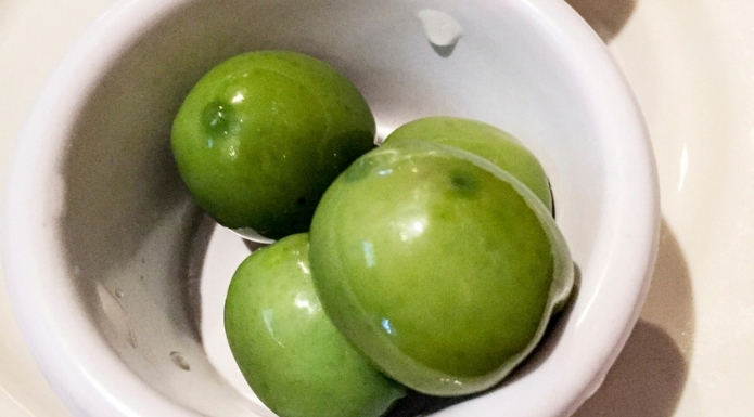 castelvetrano olives in bowl