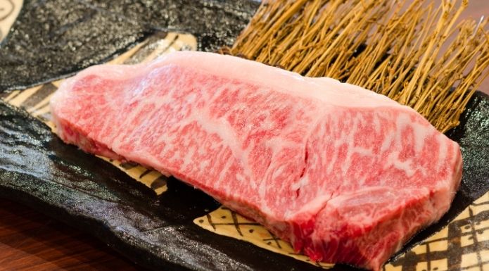 High-quality Japanese Kobe beef marbling - why is Kobe beef so expensive?