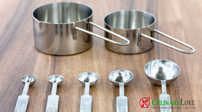 Measuring cups and measuring spoons for cooking
